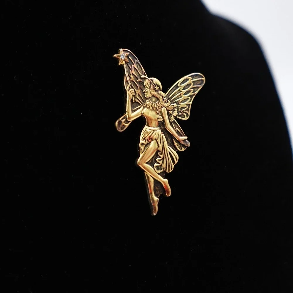 FM 79 Fairy Brooch‎ Gold Tone Whimsical Ethereal Mystical